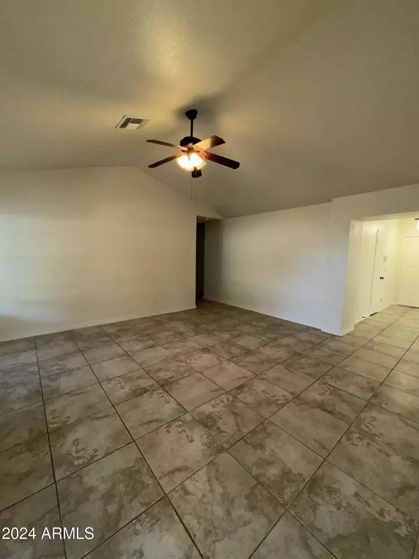 Mesa, AZ 85205,943 N SHANNON --