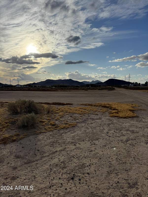 0 W Land 1081 -- #K, Tonopah, AZ 85354