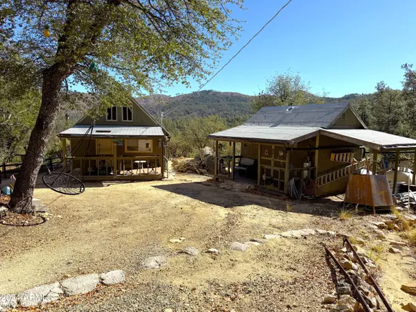 6627 E 90 AND 9 Road,  Crown King,  AZ 86343