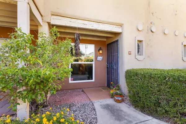 Phoenix, AZ 85020,1425 E DESERT COVE Avenue #49