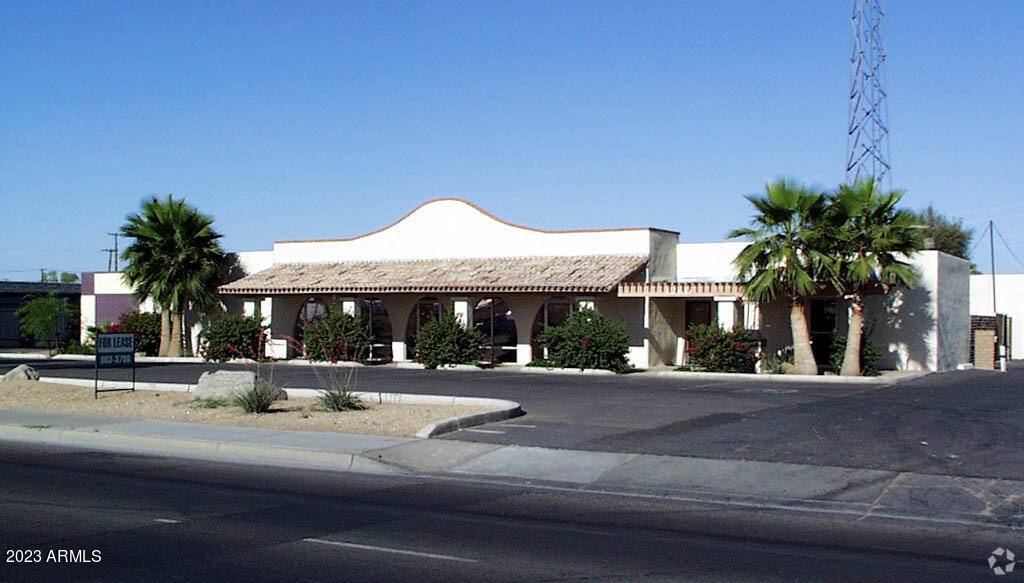 Chandler, AZ 85225,1260 N Arizona Avenue