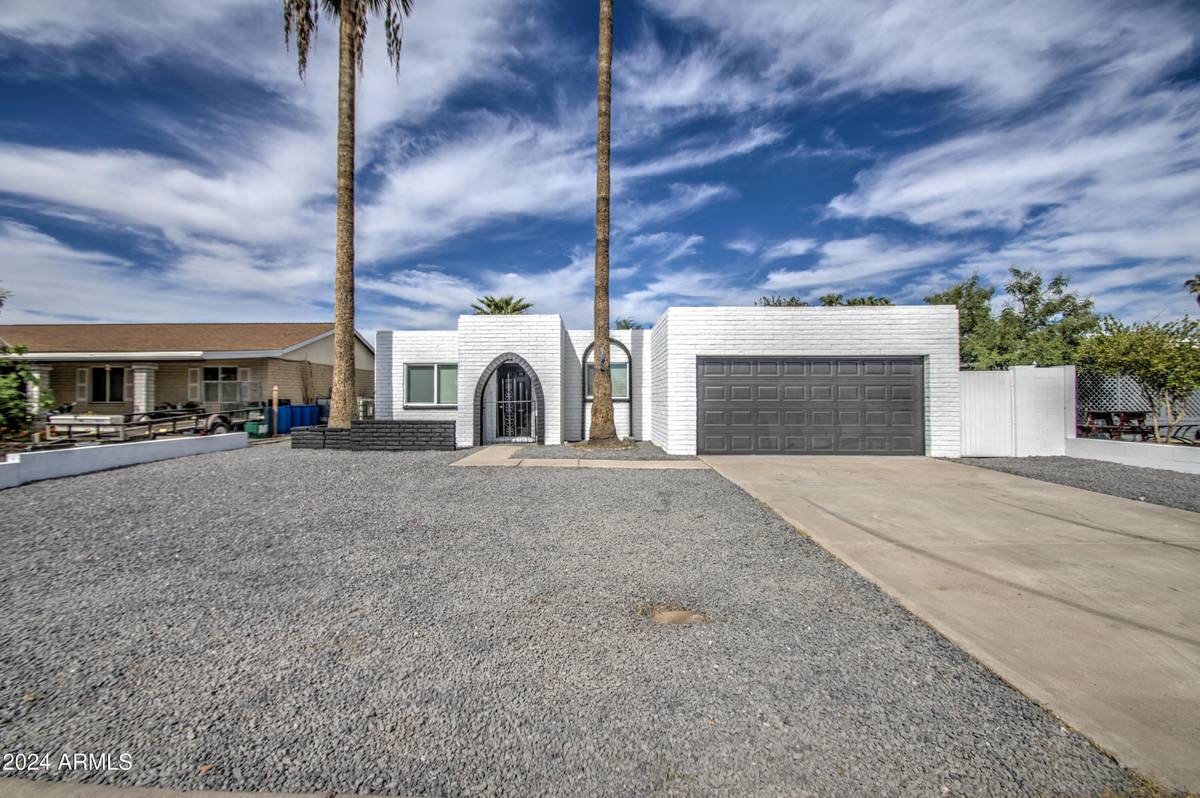 Phoenix, AZ 85037,10422 W Calle De Edens --