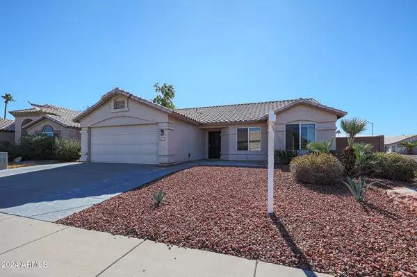 4779 W TOPEKA Drive, Glendale, AZ 85308