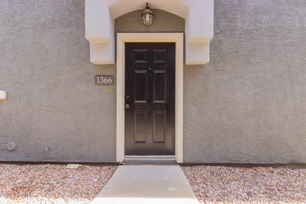 Tempe, AZ 85288,280 S EVERGREEN Road #1366