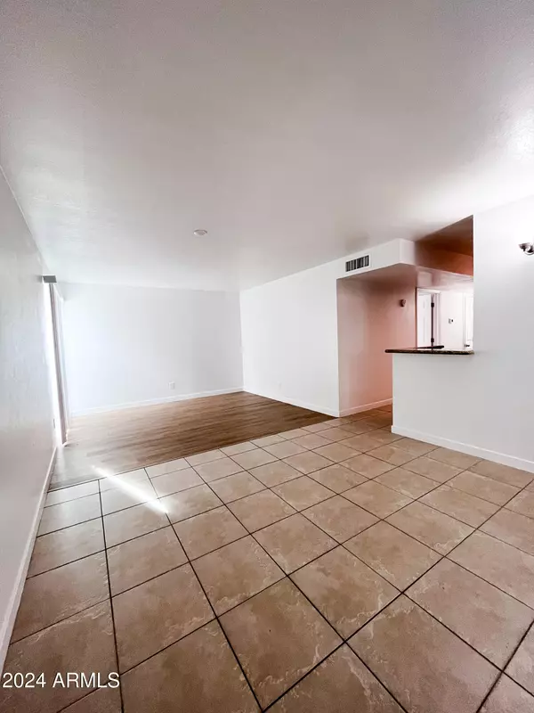 Mesa, AZ 85203,425 E BROWN Road #106