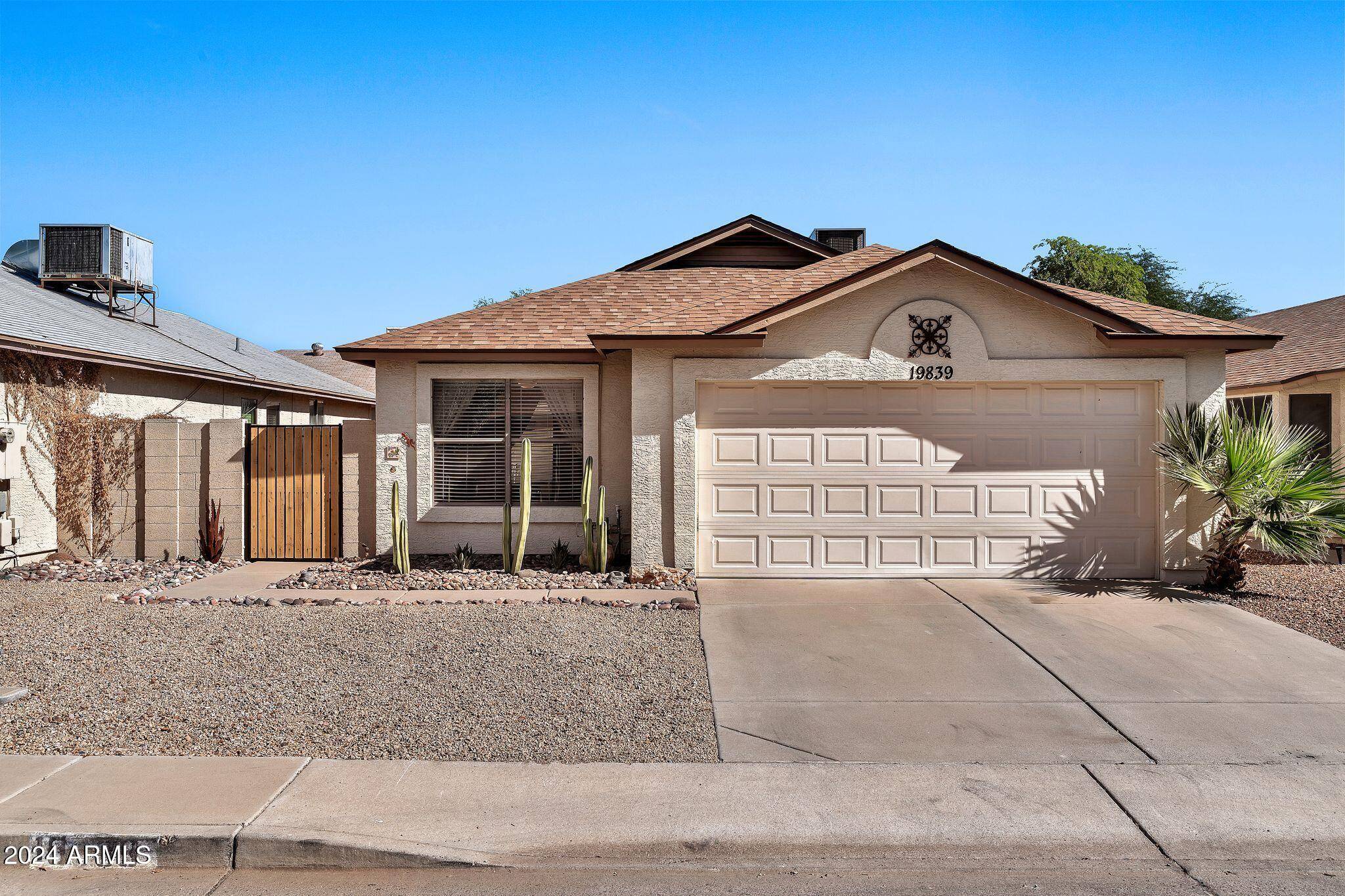 19839 N 46th Avenue, Glendale, AZ 85308