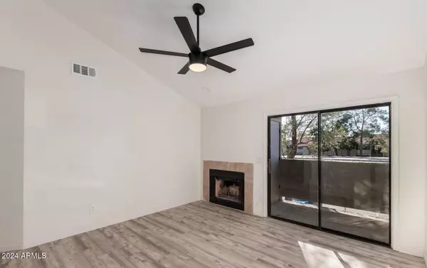 Mesa, AZ 85210,533 W GUADALUPE Road #2129