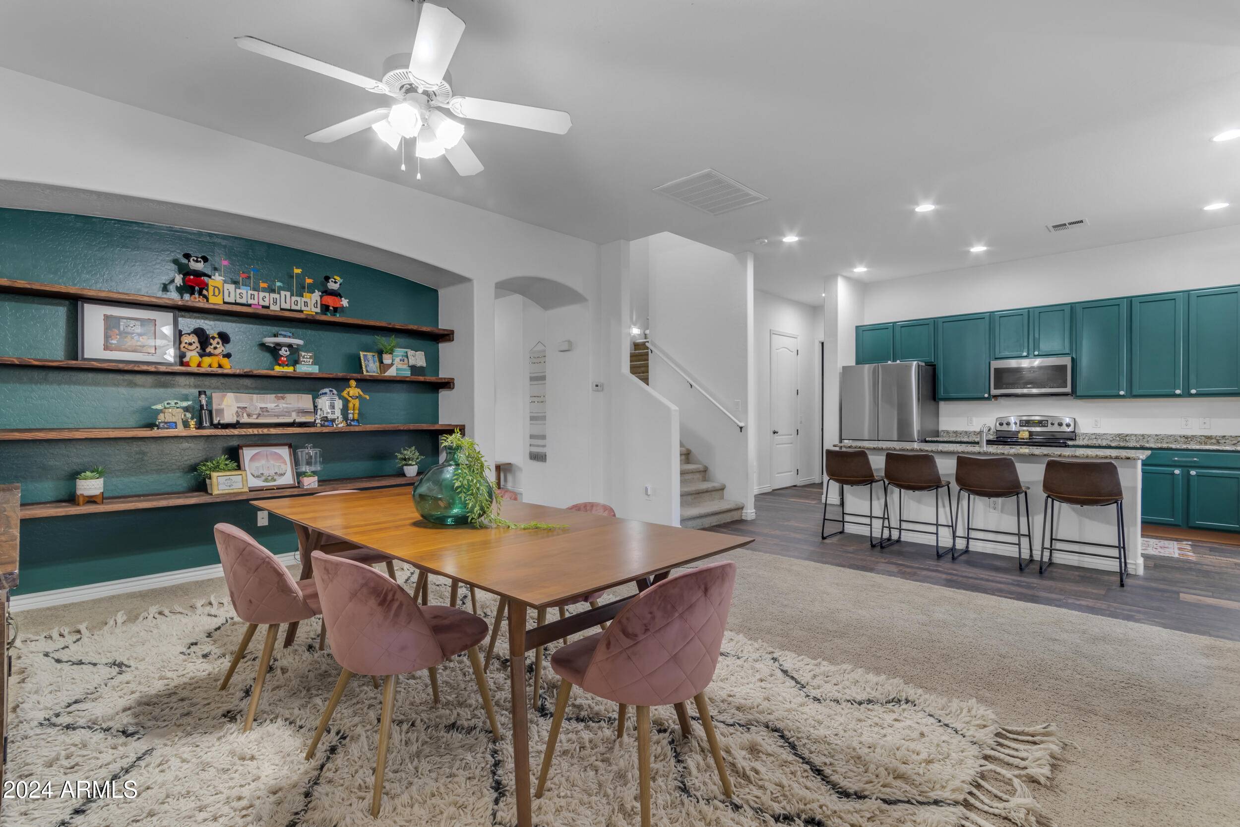 964 W SAGUARO Lane, San Tan Valley, AZ 85143