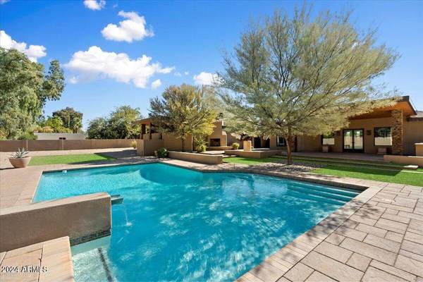 Paradise Valley, AZ 85253,6450 E FANFOL Drive #21