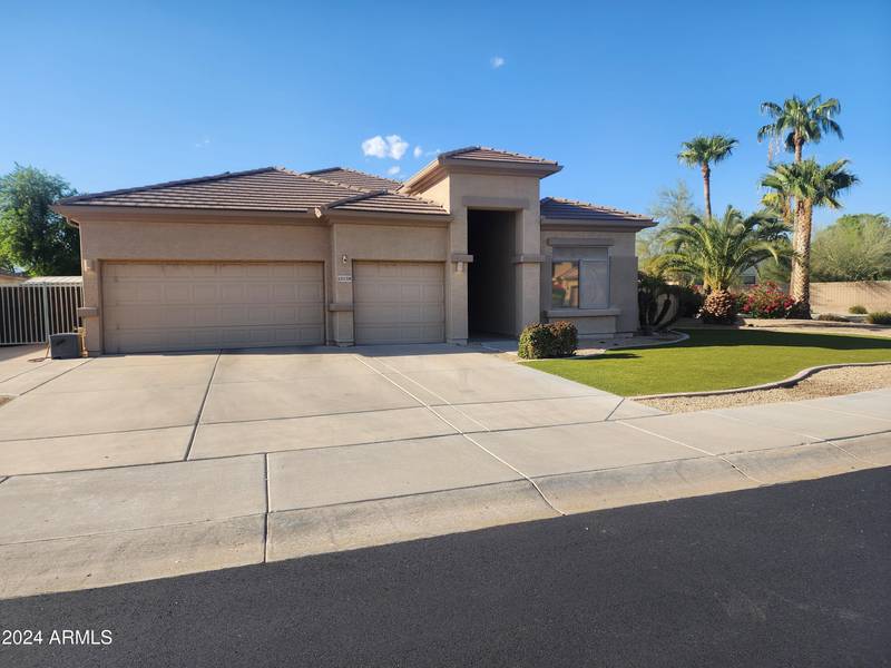 13538 W HOLLY Street, Goodyear, AZ 85395