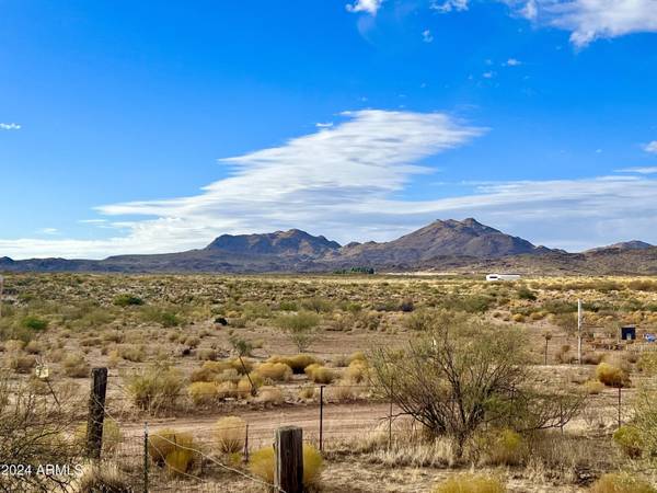 S Stetson Ranch 110.5 Acres -- #-, Congress, AZ 85332