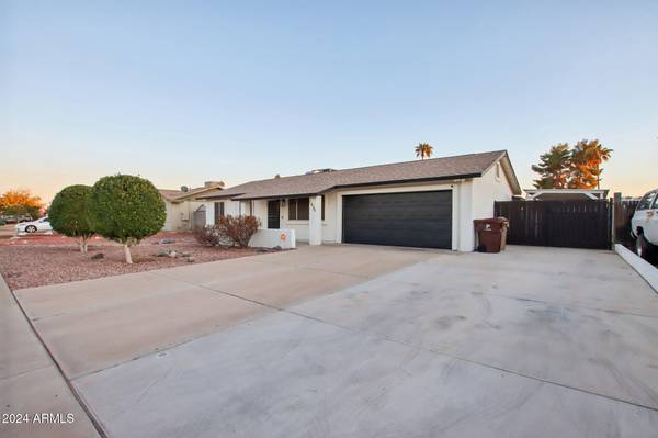 7435 W VOGEL Avenue, Peoria, AZ 85345