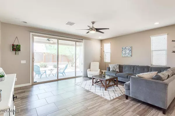 Peoria, AZ 85383,9772 W LOS GATOS Drive