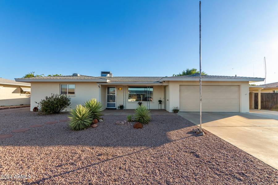 5923 E Dallas Street, Mesa, AZ 85205