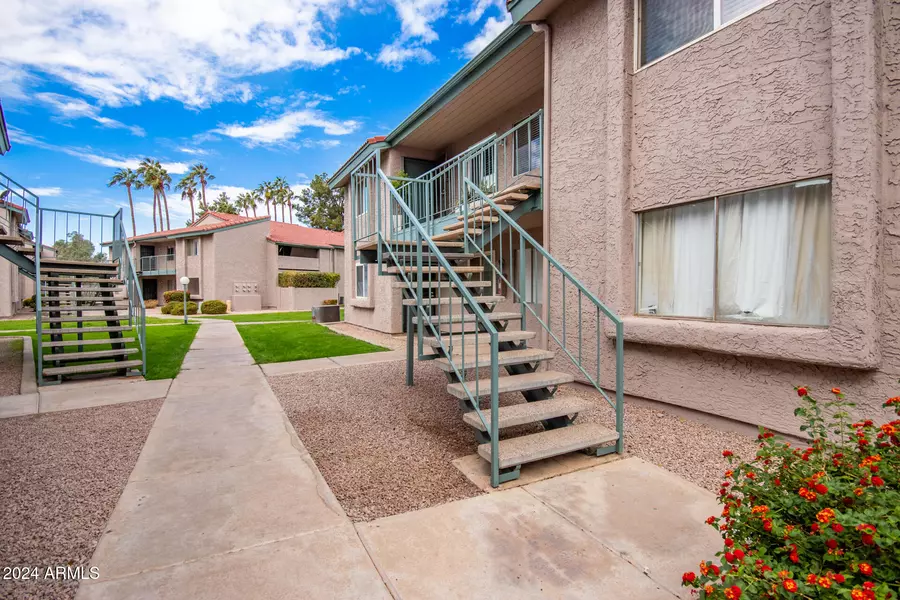 623 W GUADALUPE Road #273, Mesa, AZ 85210