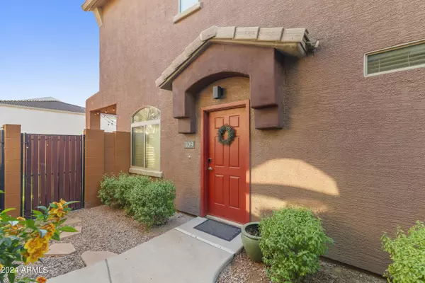 Phoenix, AZ 85032,17365 N CAVE CREEK Road #109