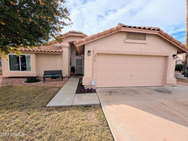 3519 E Wickieup Lane, Phoenix, AZ 85050