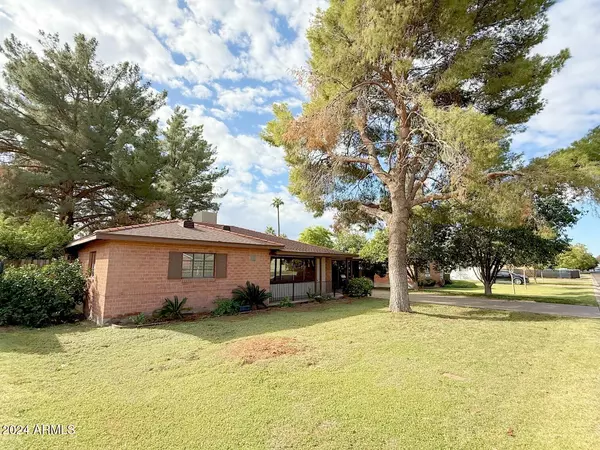 Phoenix, AZ 85008,4127 E EDGEMONT Avenue