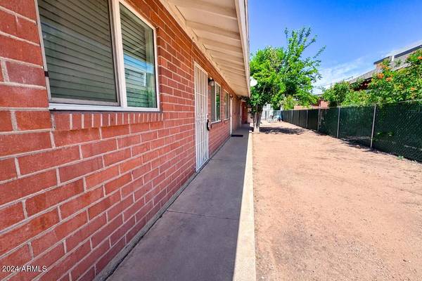 Phoenix, AZ 85006,1640 E BRILL Street #3