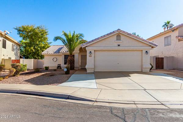 2735 S SEAN Drive, Chandler, AZ 85286