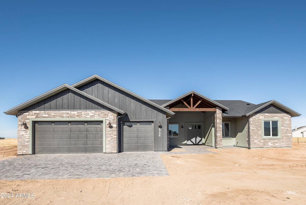 Prescott Valley, AZ 86315,6796 E Bourbon Way --