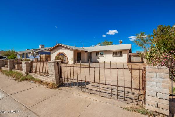 Phoenix, AZ 85041,2242 W PECAN Road E