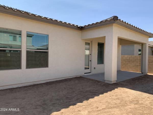 San Tan Valley, AZ 85140,412 W GOLDEN ASPEN Drive