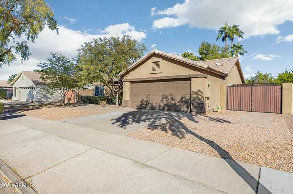 Chandler, AZ 85225,901 S EVERGREEN Street