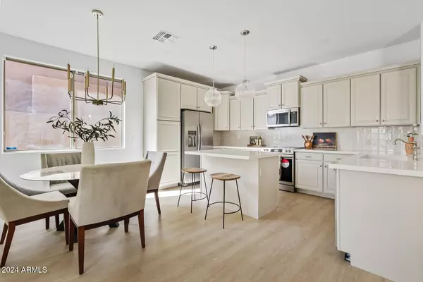 Tolleson, AZ 85353,8831 W PAYSON Road