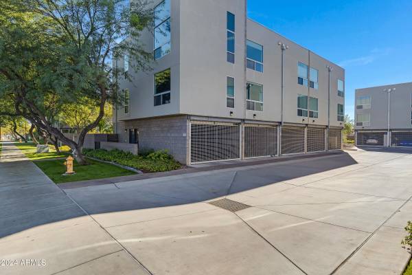 727 E PORTLAND Street #14, Phoenix, AZ 85006