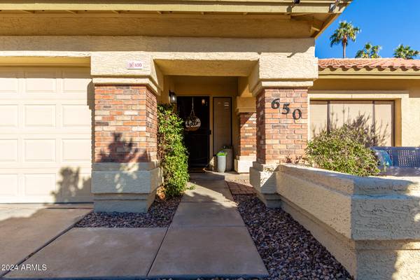 650 E SILVER CREEK Road, Gilbert, AZ 85296