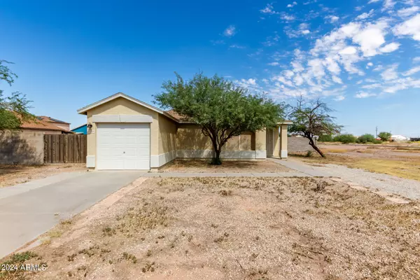 11354 W CAROUSEL Drive, Arizona City, AZ 85123