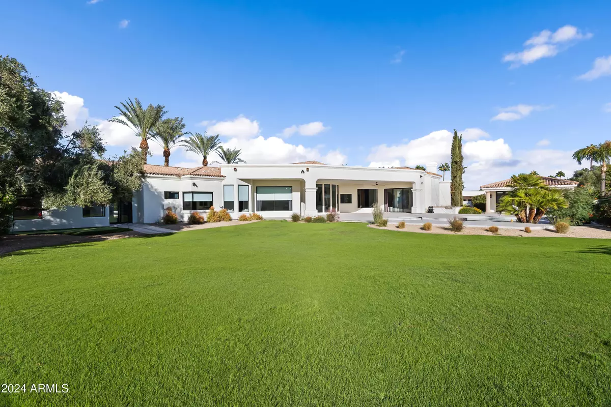 Paradise Valley, AZ 85253,6443 E MALCOMB Drive