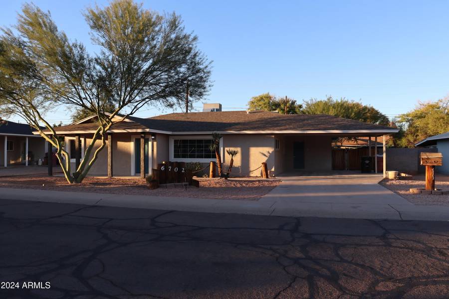 6702 E ALMERIA Road, Scottsdale, AZ 85257