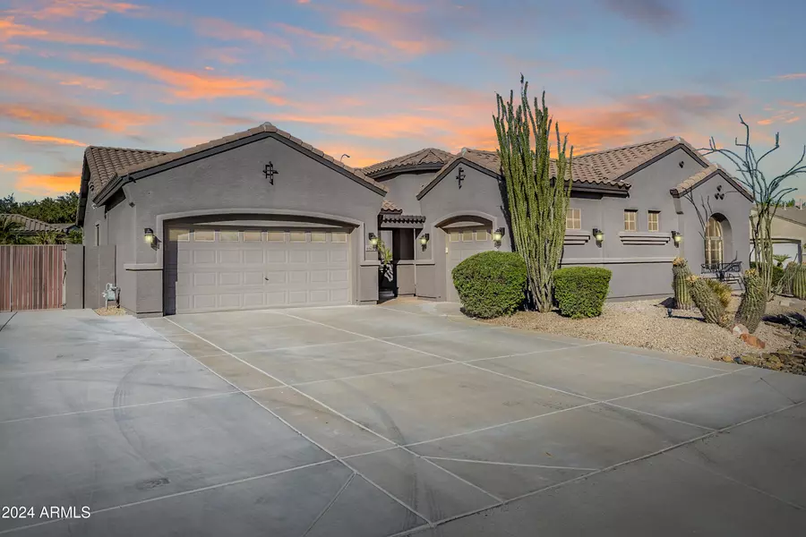 6602 S TERESA Drive, Chandler, AZ 85249