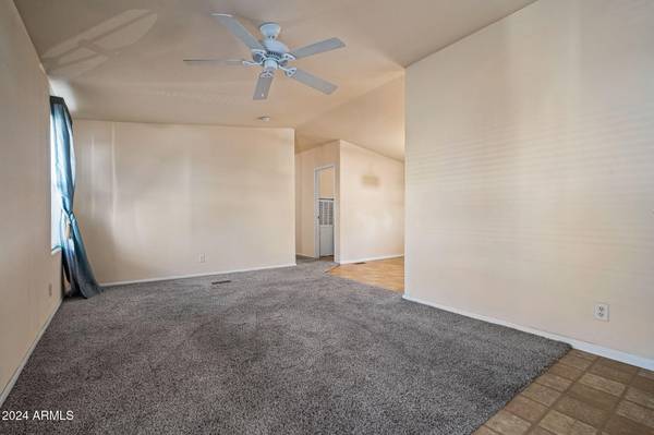 Tempe, AZ 85282,2609 W Southern Avenue #221