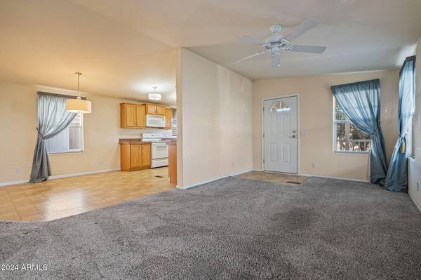 Tempe, AZ 85282,2609 W Southern Avenue #221