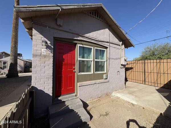 Phoenix, AZ 85009,2138 W WASHINGTON Street #5