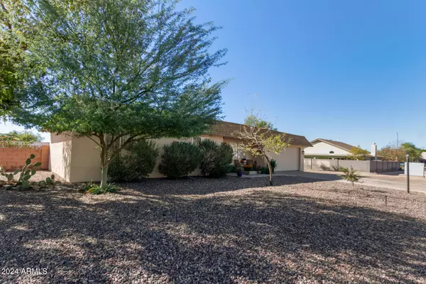 Mesa, AZ 85207,9451 E ELMWOOD Circle