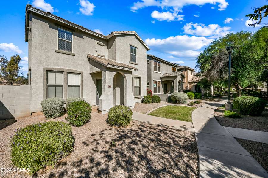 1909 E Oxford Lane, Gilbert, AZ 85295