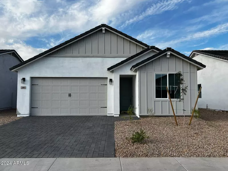 280 E LELAND Road, San Tan Valley, AZ 85140