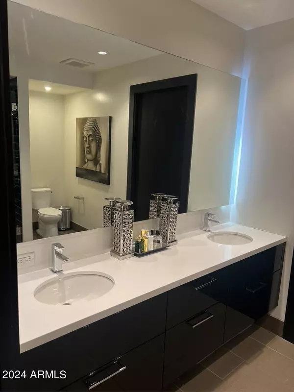 Scottsdale, AZ 85251,4422 N 75TH Street #2010