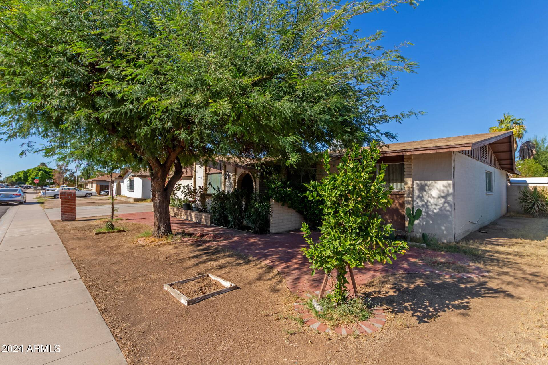 Glendale, AZ 85302,4440 W CAROL Avenue