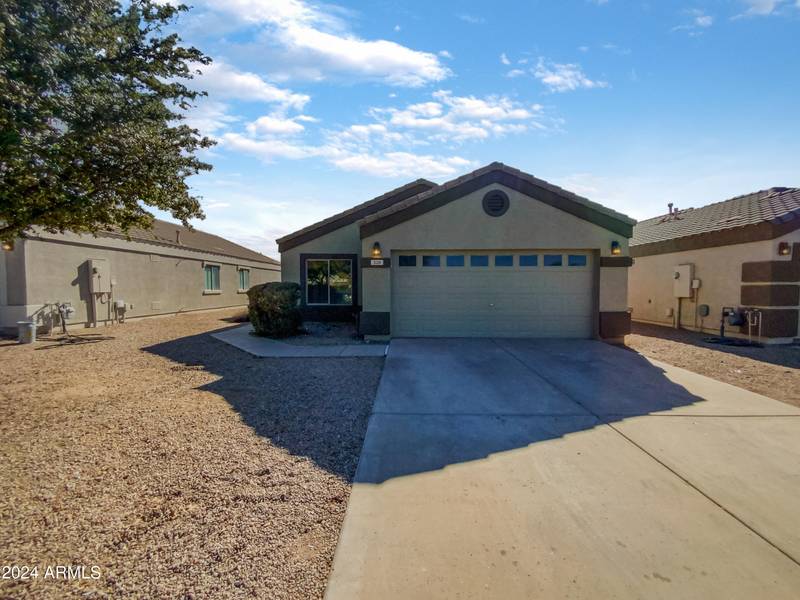 329 E PAYTON Street, San Tan Valley, AZ 85140