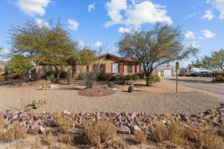 27199 S Congress Way, Congress, AZ 85332