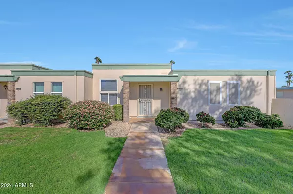 9942 W LANCASTER Drive, Sun City, AZ 85351