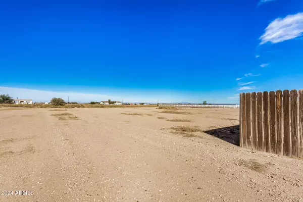 Eloy, AZ 85131,2900 E PALOMA Road #-