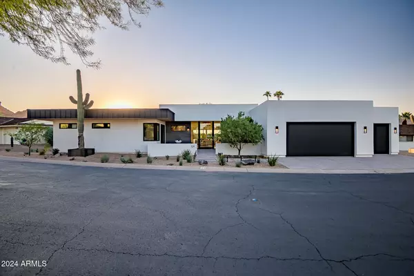 Paradise Valley, AZ 85253,5525 E LINCOLN Drive #124