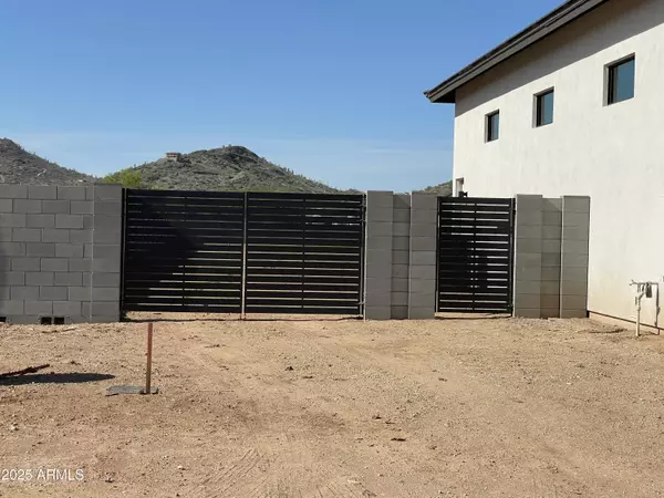 Phoenix, AZ 85086,3295 W Mesquite Street