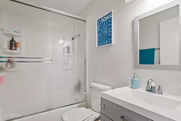 Scottsdale, AZ 85257,8221 E GARFIELD Street #L09